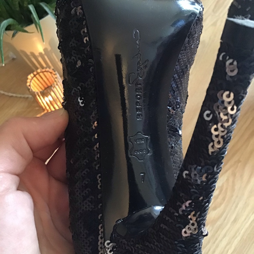 Report Signature Sequin Platform Pumps Size 7 - image 6